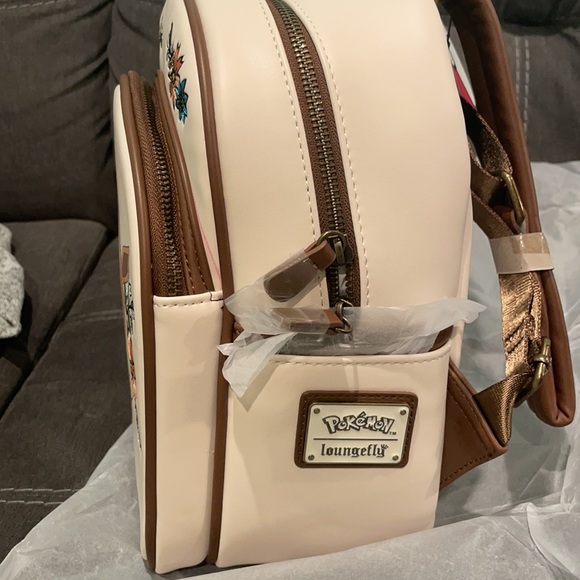 Pokémon loungefly Eve and Pikachu - Picture 2 of 5